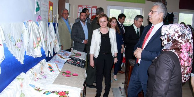 Kdz. Ereğli Hem’den Giyim, Ev Mefruşatı Ve İğne Oyası Sergisi