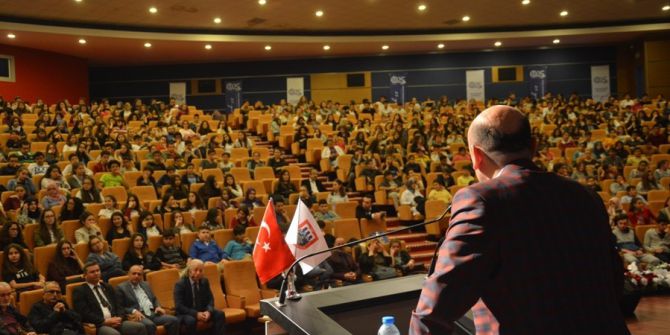 Ayto Akademiden Öğrencilere ‘Başarıya Giden Yol’ Semineri