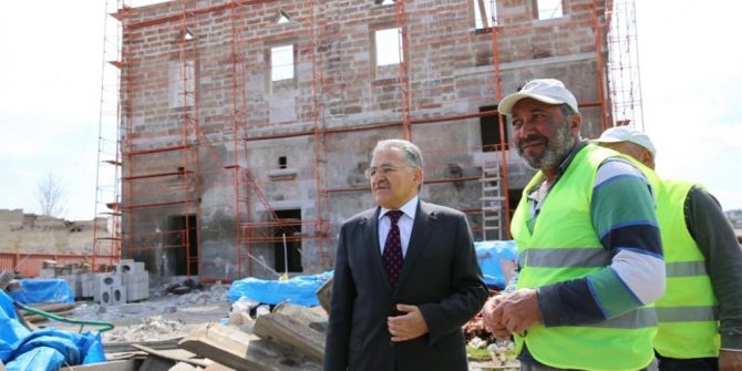 Melikgazi Belediyesi Jandarma Mektebi’ni Onarıyor