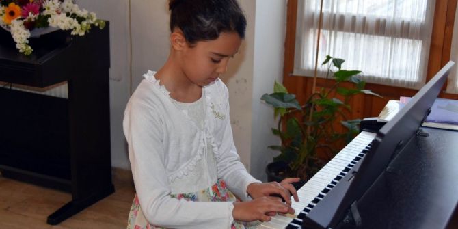 Miniklerden 23 Nisan’a Özel Piyano Konseri