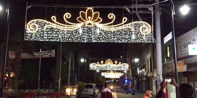 İzmit Belediyesi Kızıltepe’yi Işıklandırdı