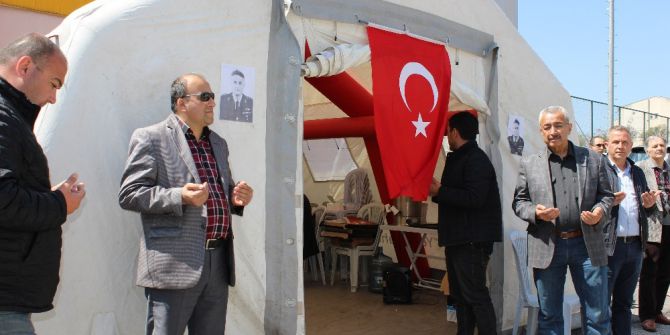 Tunceli’de Şehit Olan Pilot İçin Taziye Çadırı Kuruldu