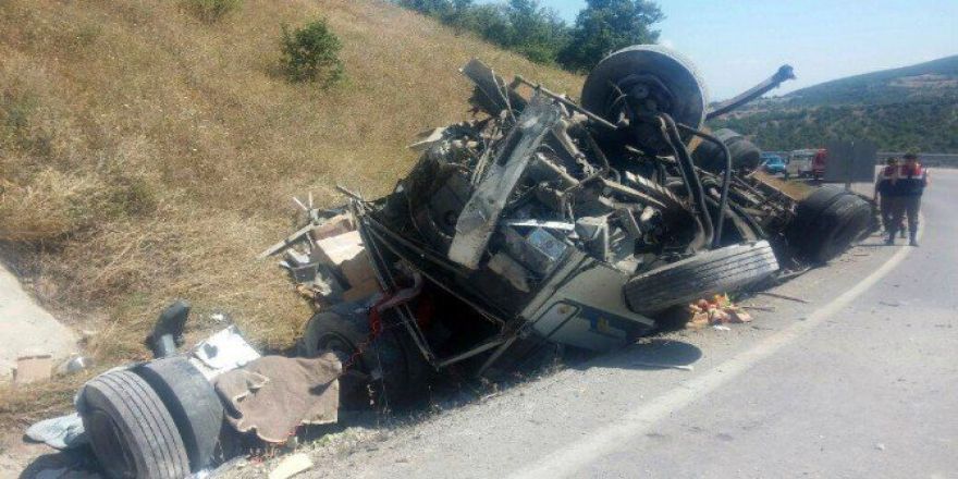 Kargı’da Trafik Kazası: 1 Ölü, 1 Yaralı