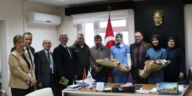 Yoldan Geçen Hemşirelerin Müdahalesi İle Hayata Tutundu