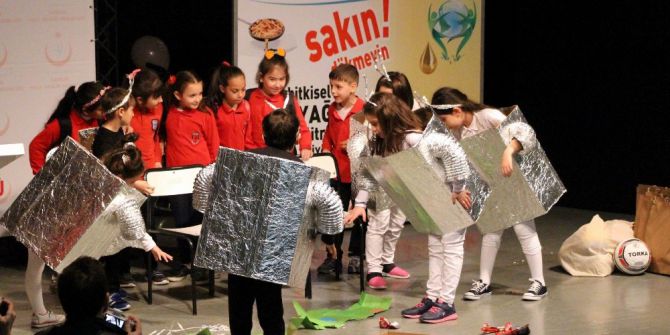 İlkokul Öğrencileri, 21 Milyar Metreküp Suyu Kirlenmekten Kurtardı