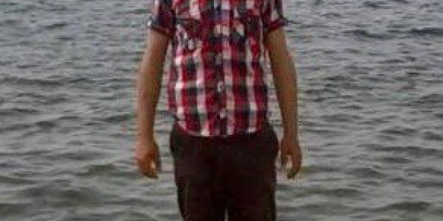 Sokak Ortasında Baygın Bulunan Genç Hastanede Öldü