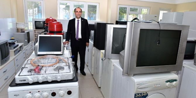 Yıldırım, İhtiyaç Sahiplerinin Yüzünü Güldürüyor