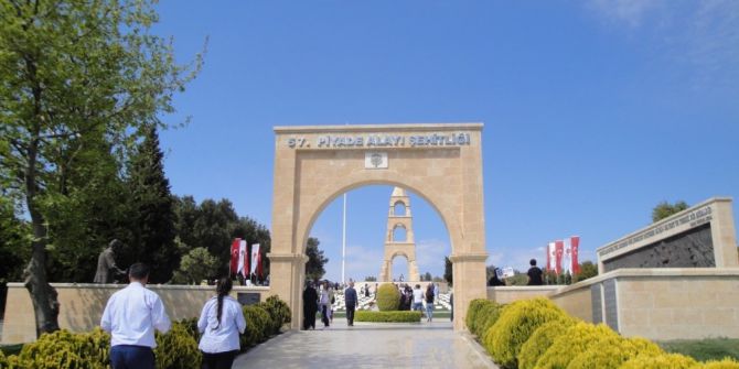 Burhaniye’de Liselilerin Çanakkale Gezisi