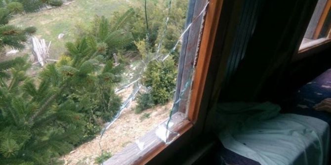 Gelişi Güzel Sıkılan Kurşunlar Eve Zarar Verdi