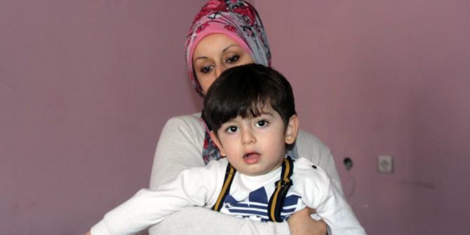 2.5 Yaşındaki Otizmli Tufan Tedavi Edilmezse Gözlerini Kaybedecek