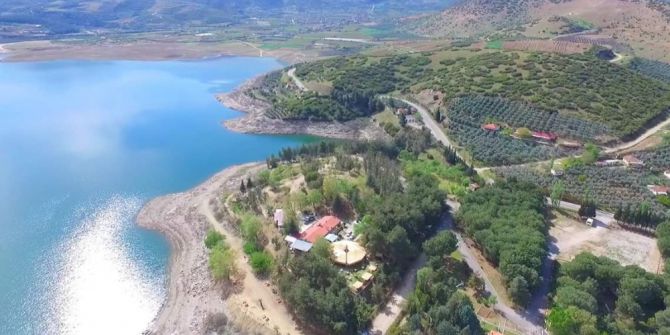 Afşar Barajı Doğal Güzelliğiyle Dikkat Çekiyor