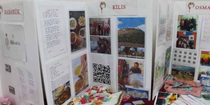 “Çemberimde Gül Oya” Sergisi Afyonkarahisar’da Açıldı