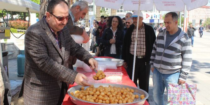 Denizli’de, Şehit Ve Gaziler İçin 5 Bin Kişiye Lokma Dağıtıldı