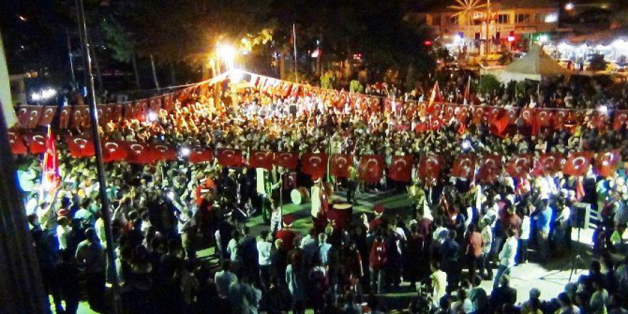 Mehteran Ercişlileri Coşturdu