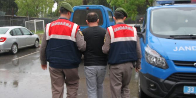 Aranan Zanlı Kaza Yapınca Sahte Kimlikle Yakalandı