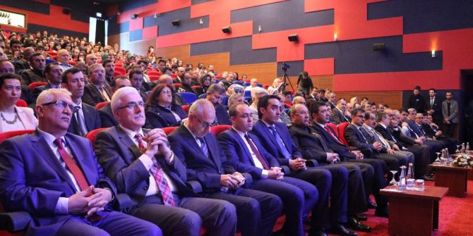 Vali Coş, "Sapanca’ya Yazlık Değiş Turistik Tesis Yapılmalı"