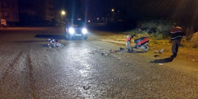 Manavgat’ta Motosikletler Çarpıştı: 2 Yaralı