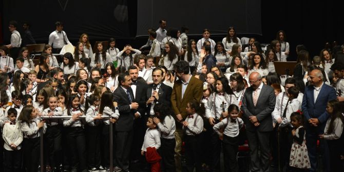 İki Elin Sesi Var Çocuk Senfoni Orkestrasından 23 Nisan İçin Özel Konser