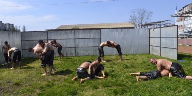 Pehlivanlar Yağlı Antrenmanlara Başladı
