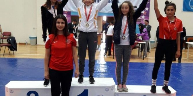 Trakya Birlik Minik Bayanlar Minik Bayan Güreşçilerinin Başarısı