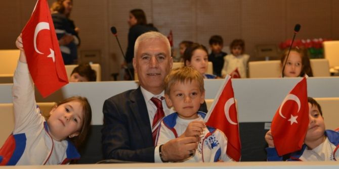 Halk Evi’nde 23 Nisan Coşkusu