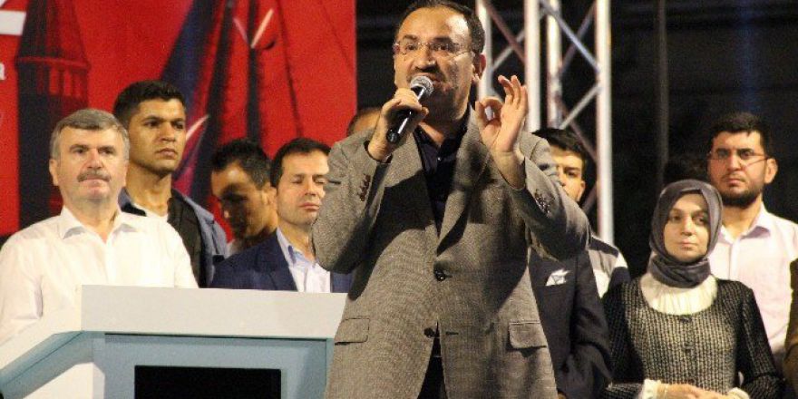 Konya’da Demokrasi Nöbeti Sürüyor