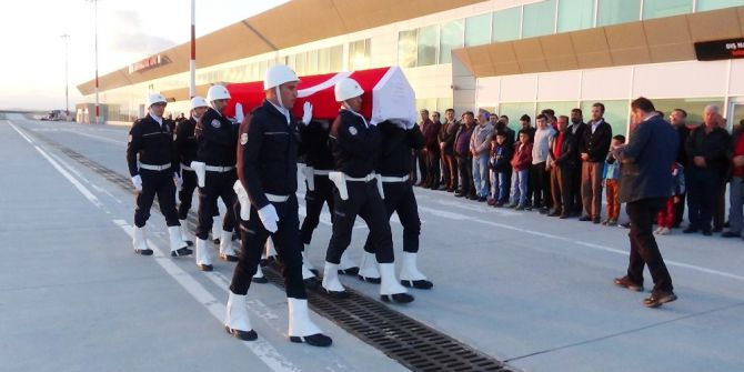 Şehit Polis Murat Ködük’ün Cenazesi Kütahya’ya Getirildi