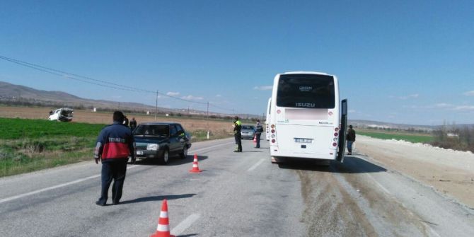 Afyonkarahisar’da Trafik Kazası: 19 Yaralı