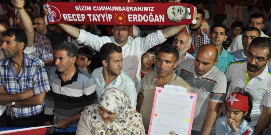 Muş’ta Demokrasi Nöbeti