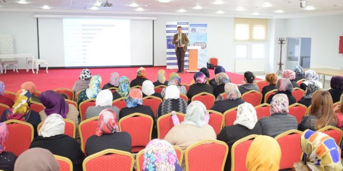 İlçelerde Kanserden Korunma Yolları Anlatıldı