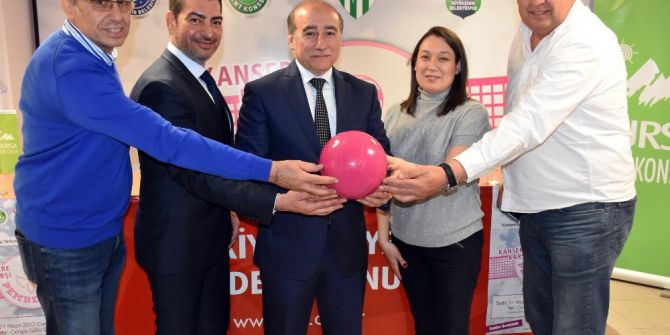 Kansere Karşı Farkındalık İçin ’Pembe File’