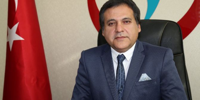 Yılmaz’dan Ebeler Haftası Mesajı