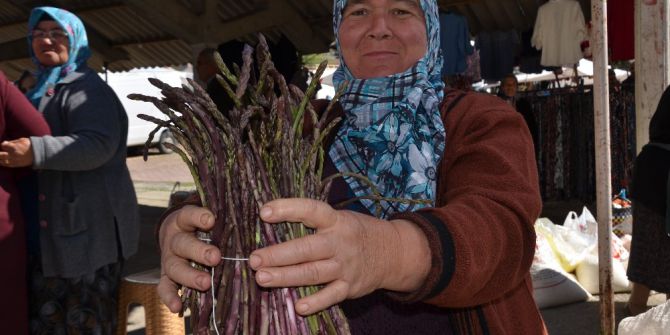 Baharın İlk Sebzesi Kuşkonmaz Pazarda İndi