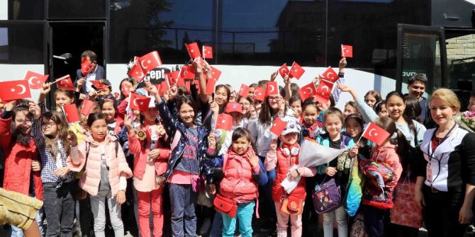 5 Bin 200 Kilometreden Gelen Kardeşlik