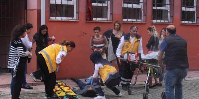 Babası Hollanda’da Cezaevine Giren Kız Öğrenci Ölmek İstedi