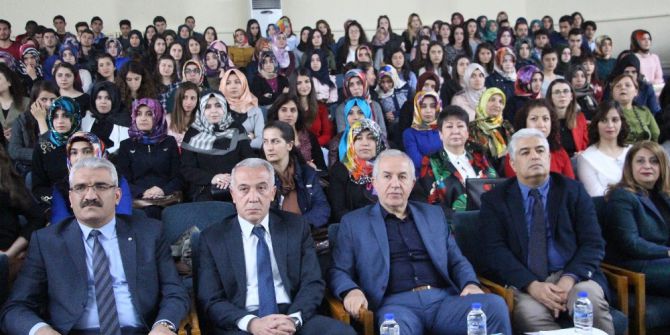 Elazığ’da Hemşirelik Sempozyumu Düzenlendi