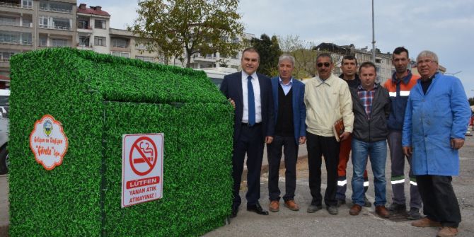 Görele’de Çöp Konteynırları Yapay Çimle Kaplanıyor