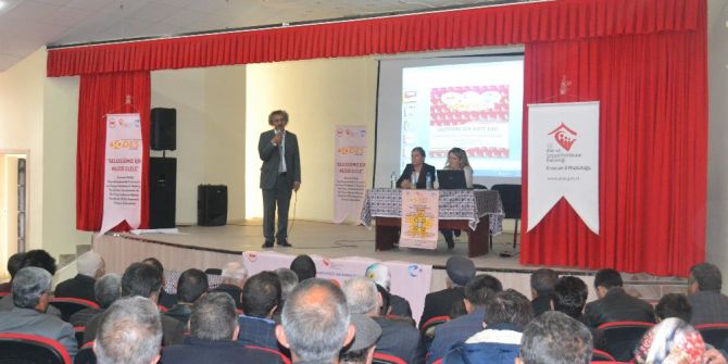 Karayazı’da ‘’Geleceğimiz İçin Ailece El Ele Projesi" Kapsamında Eğitim Programı Düzenlendi