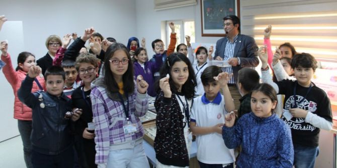 Çocuk Meclisi Üyeleri, Böcek Okulu’nda