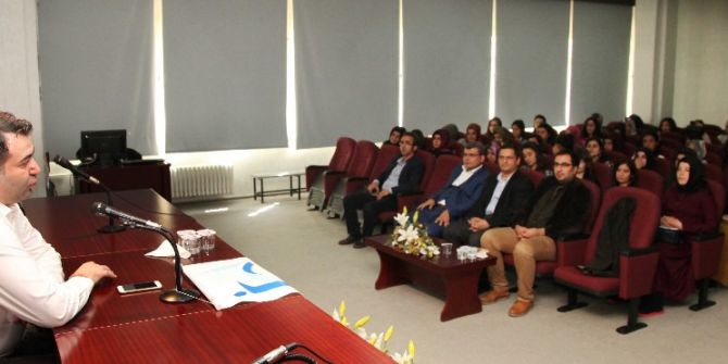 Yazar Bülent Ata, Üniversite Öğrencileri İle Buluştu