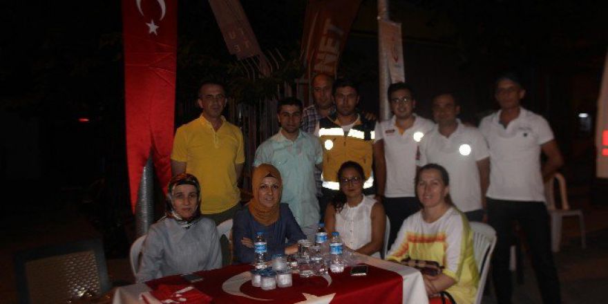 Osmanelililer Demokrasi Nöbetini Sürdürüyor