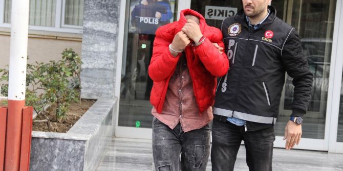 Satışa Hazır Esrar Paketleriyle Yakalandı