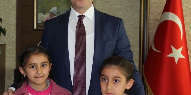 Vali Çınar Koltuğunu Çocuklara Bıraktı