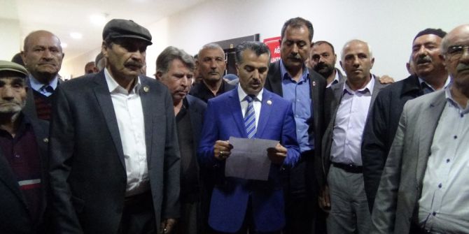 Muhtarlar Derneği Vali Musa Işın’a Destek Çıktı