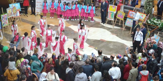 Piazza’da 23 Nisan Şenliği Başlıyor