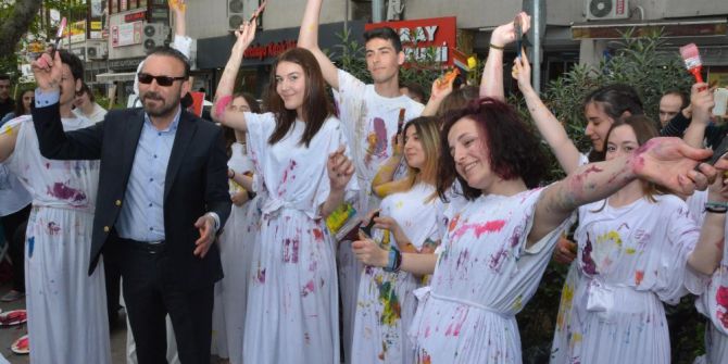 İzmit Sokakları Sanat Galerisi Oldu