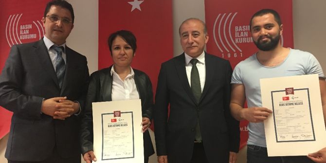 Gazeteci Adayları Sertifikalarını Aldı
