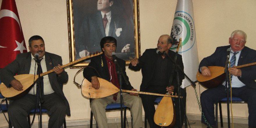 Aşıkların ’Darbe’ Atışması