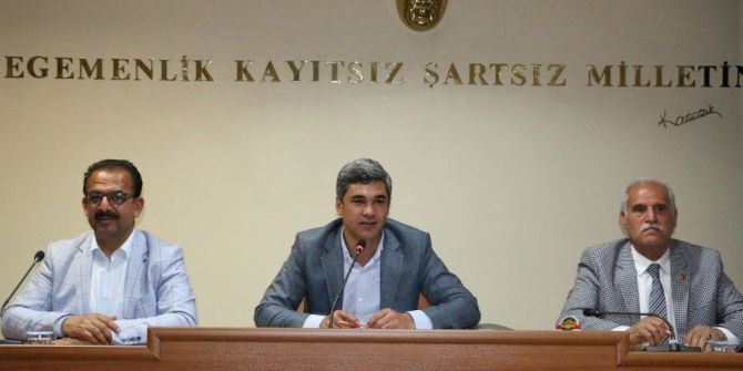 Şanlıurfa Büyükşehir Belediyesinin 2016 Faaliyet Raporu Oy Birliğiyle Geçti