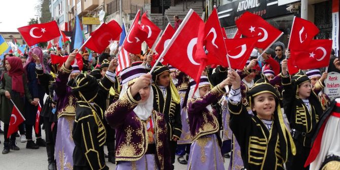 41 Ülkeden 1000 Çocuk 23 Nisan İçin Yürüdü